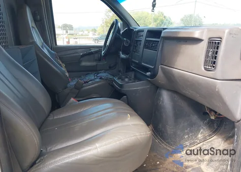 2007 Chevrolet Express Work Van из США, поврежденный, VIN 1GCGG25VX71121651